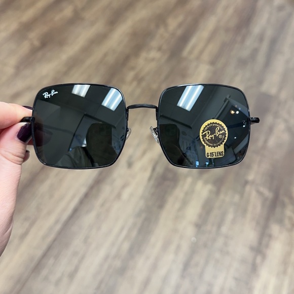 Ray-Bans - Picture 3 of 4